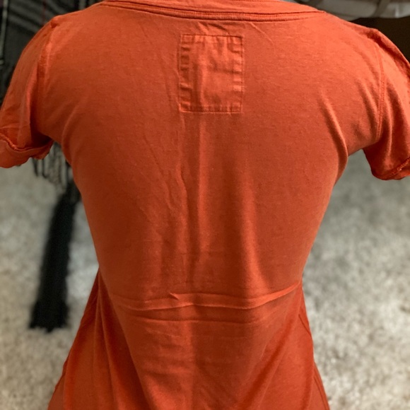 Hollister v neck tee XS (thj2) - Picture 3 of 3